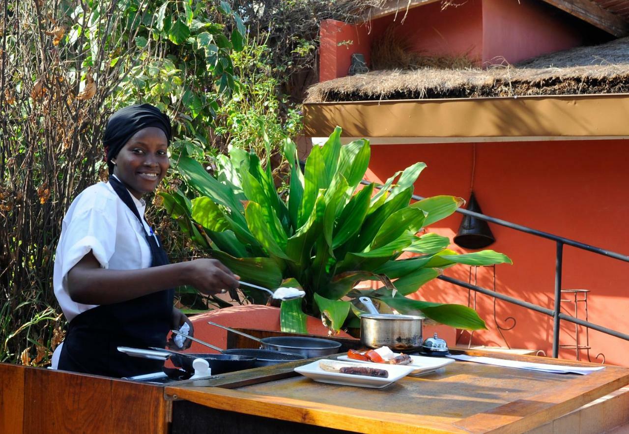 Ngala Lodge Fajara Exteriér fotografie